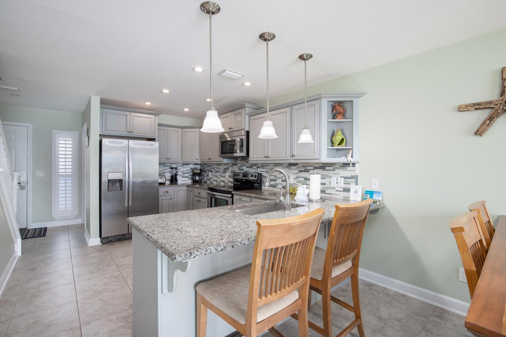 Holiday home Spacious Waterfront Townhome - Just A Short Walk To Pier Park *